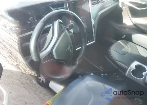 2013 Tesla Model S Performance из США, поврежденный, VIN 5YJSA1DP4DFP10349